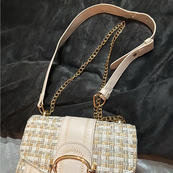 Elegant Cream and Gold Women's Bag - Picture 5 of 5
